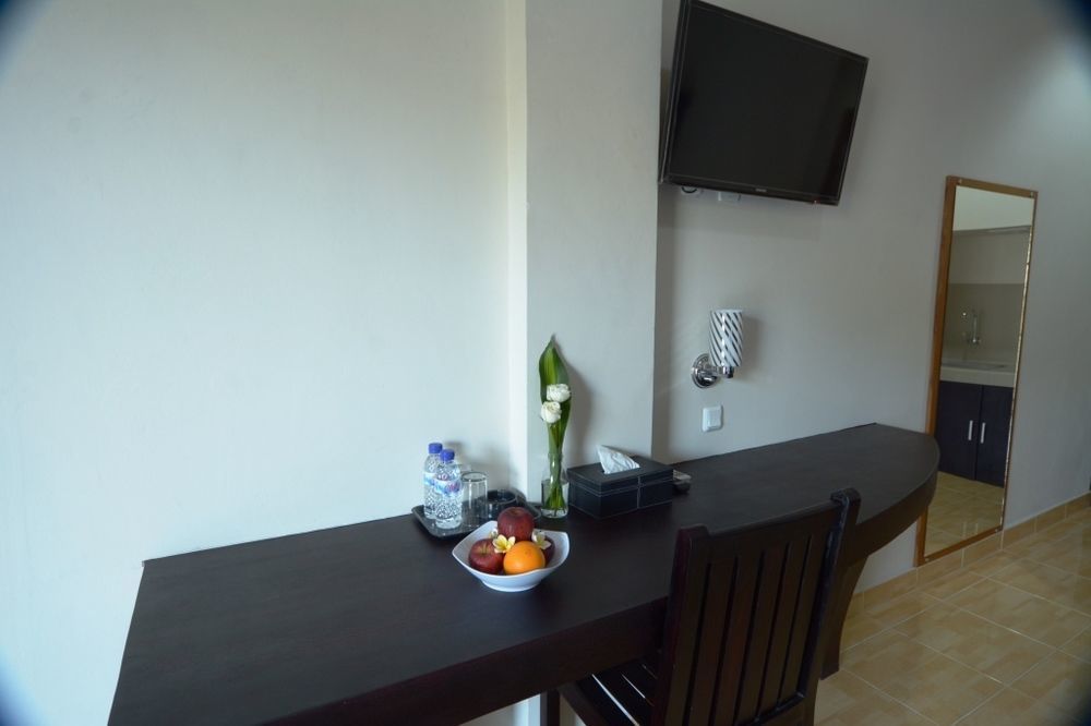 Hotel Oyo 3950 The Ratna 2*