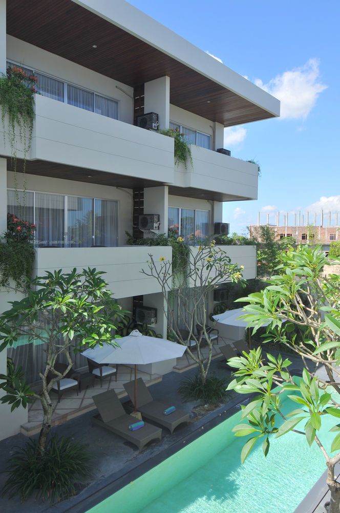 Aparthotel Swiss-Belcourt Sunset 4*