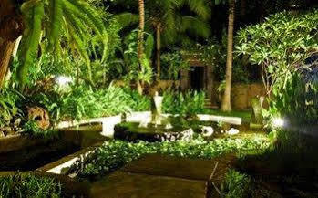 Wisma tamu Bali Au Naturel 2*