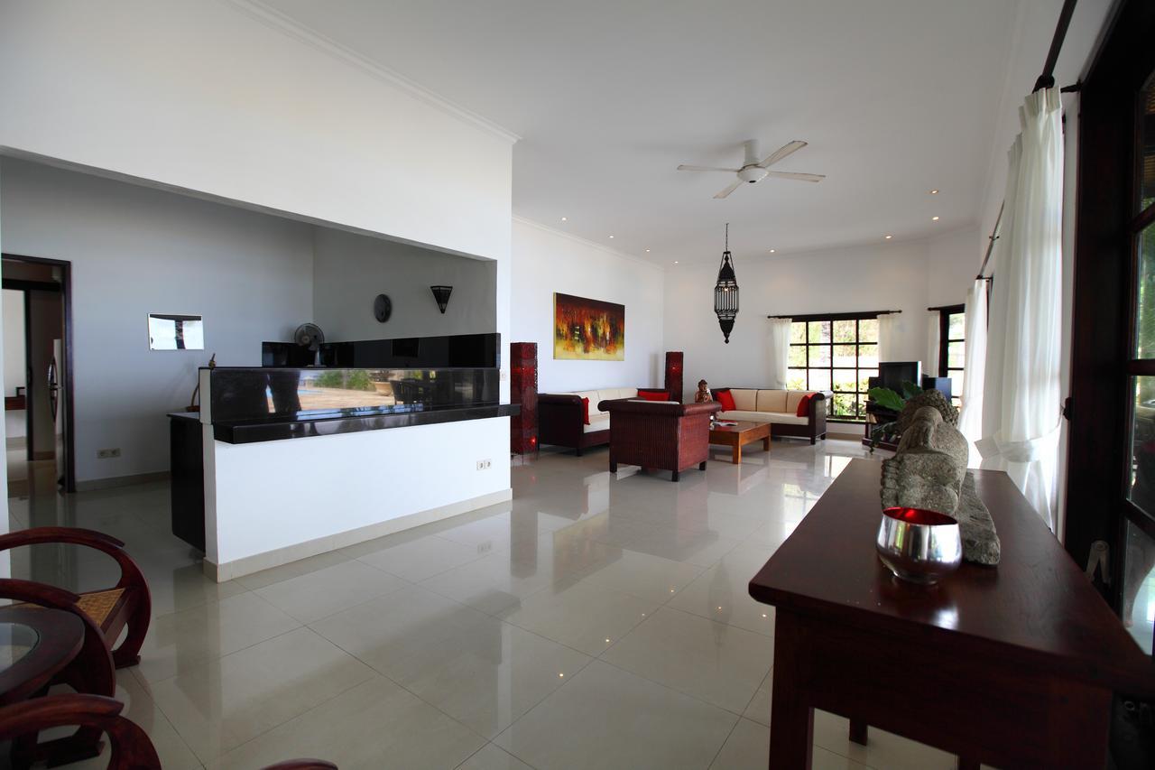 Villa Bunga Melati *