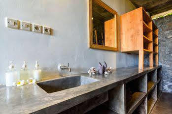 Villa Sumberkima Hill Private Retreat *