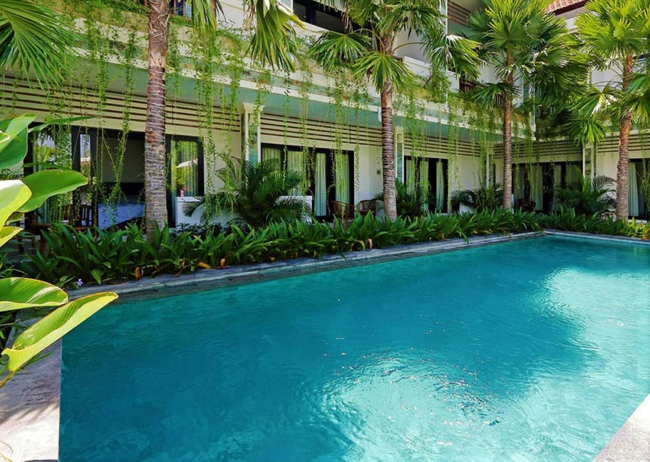 Indah 3* Seminyak (Bali)