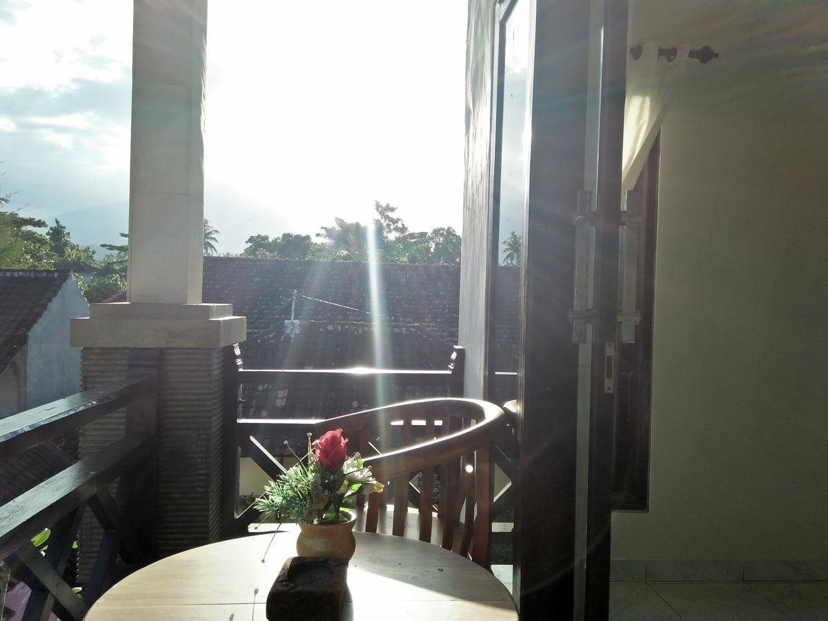 Tira * Amed (Bali)
