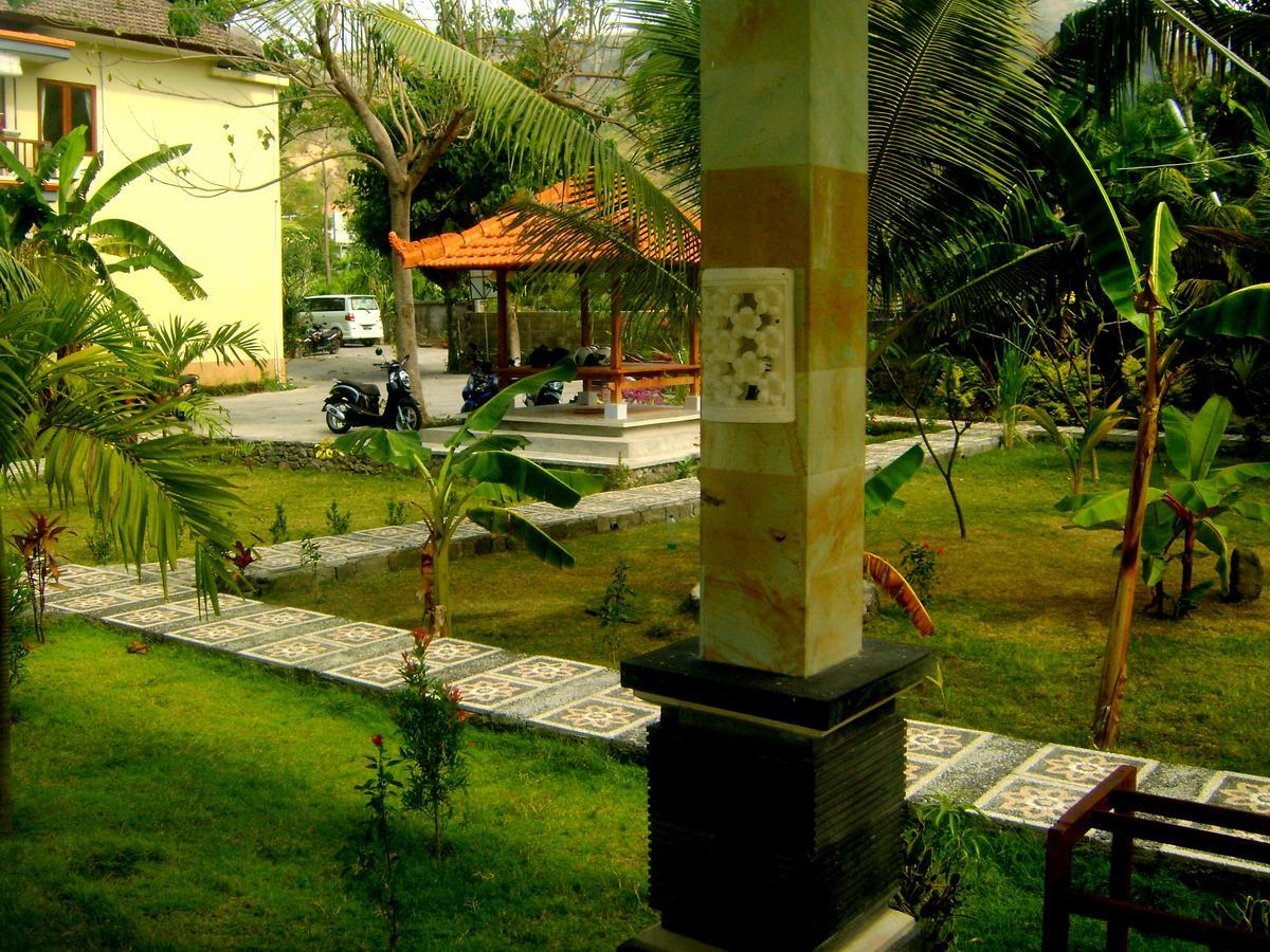 Mangga Beach Guest house 3*