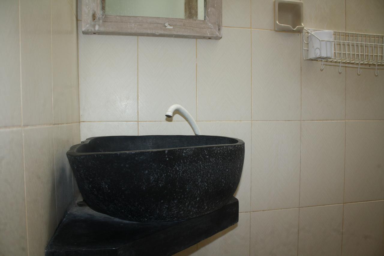 Gusti Homestay Hotel