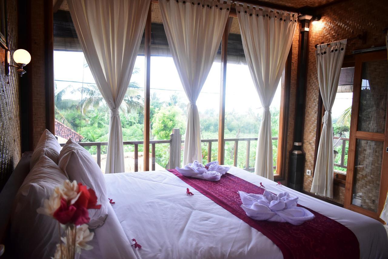 Guest house Menjangan Sari 2*
