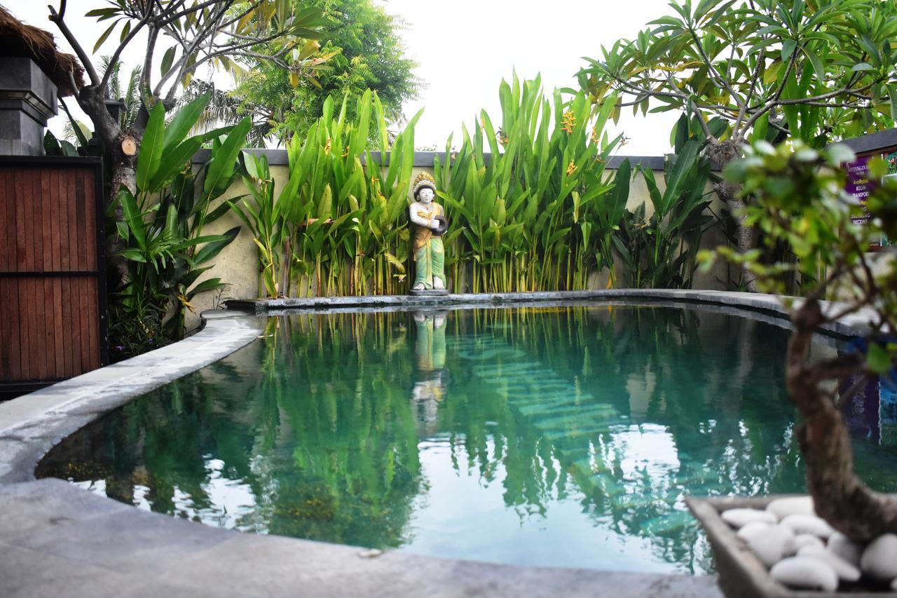 Guest house Menjangan Sari 2*