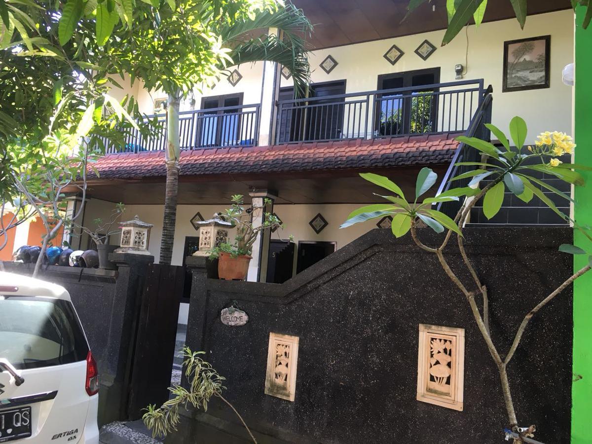 Kubu Turah * Jimbaran (Bali)