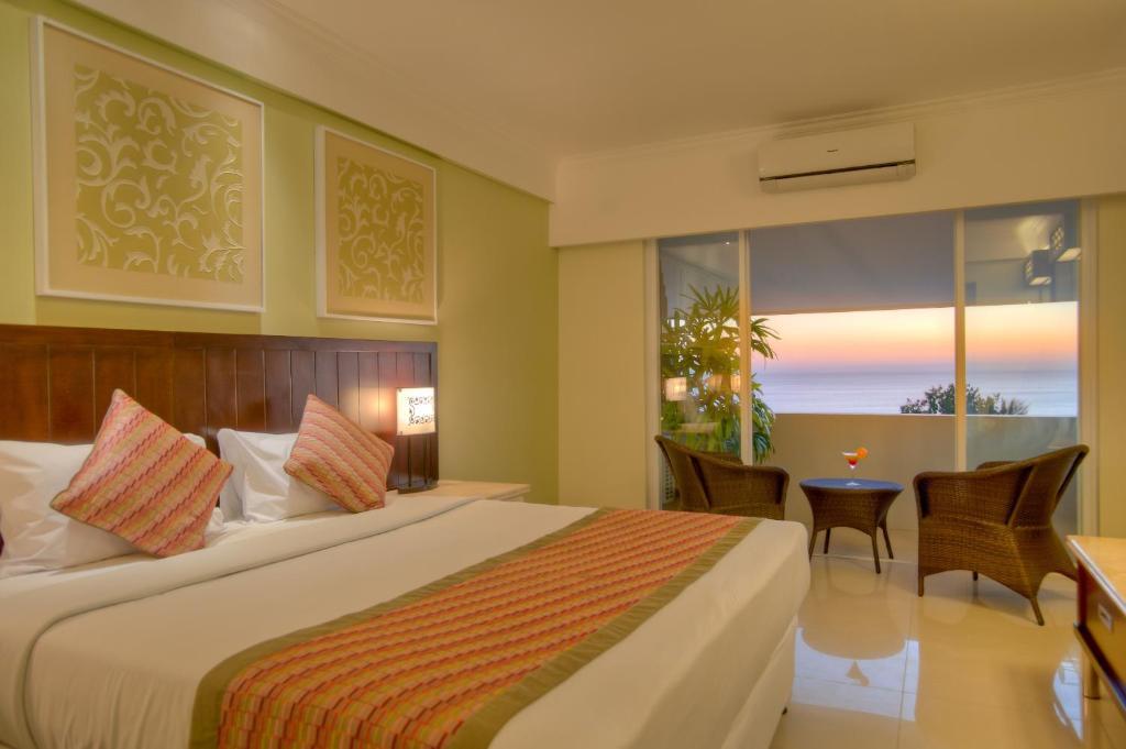 Hotel Kuta One Party 3*