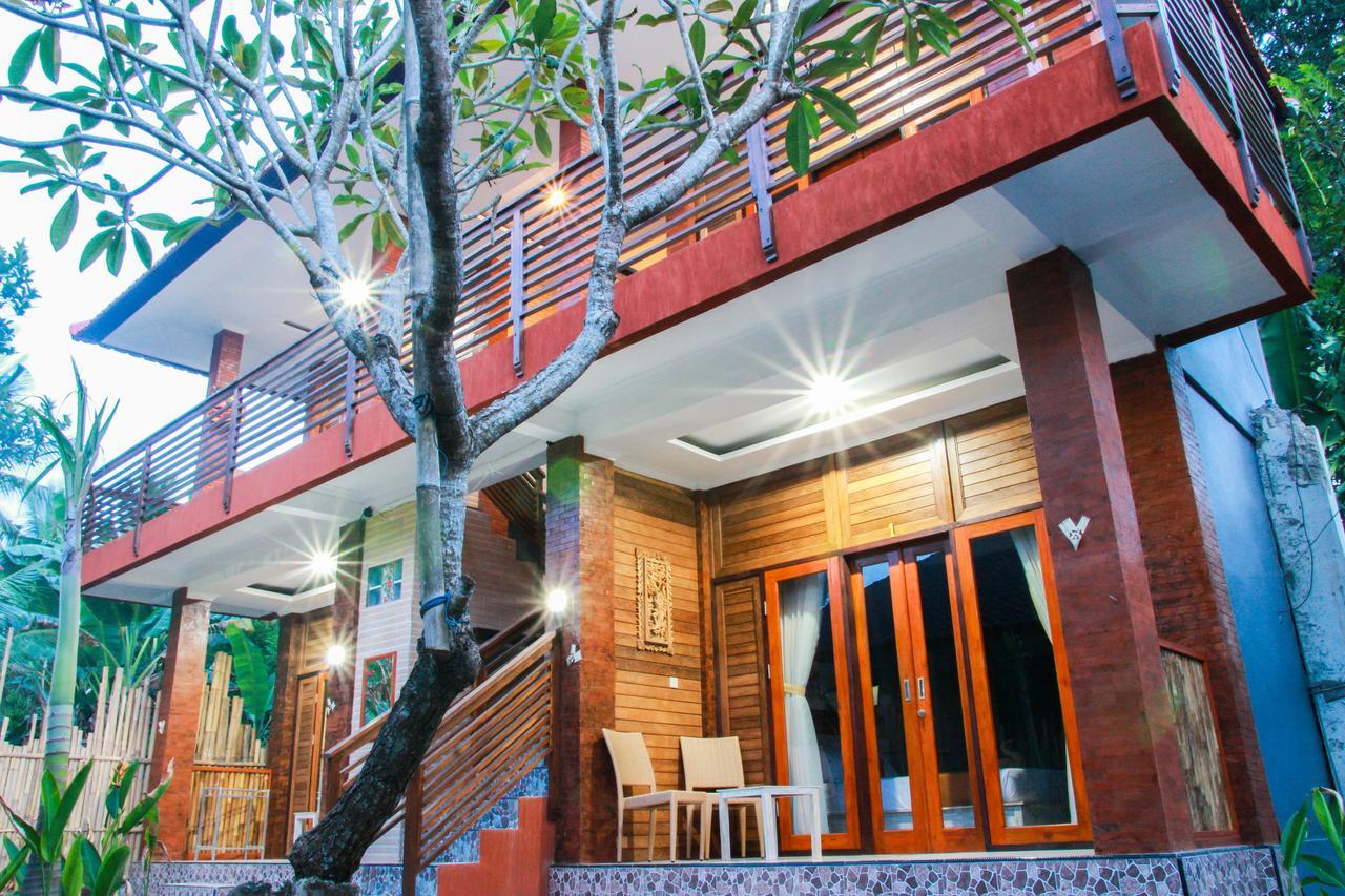 Guest house D'tegal House