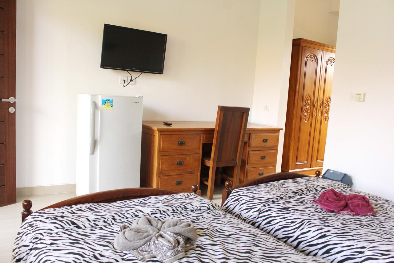 Yulia 1 Bed & Breakfast 2*