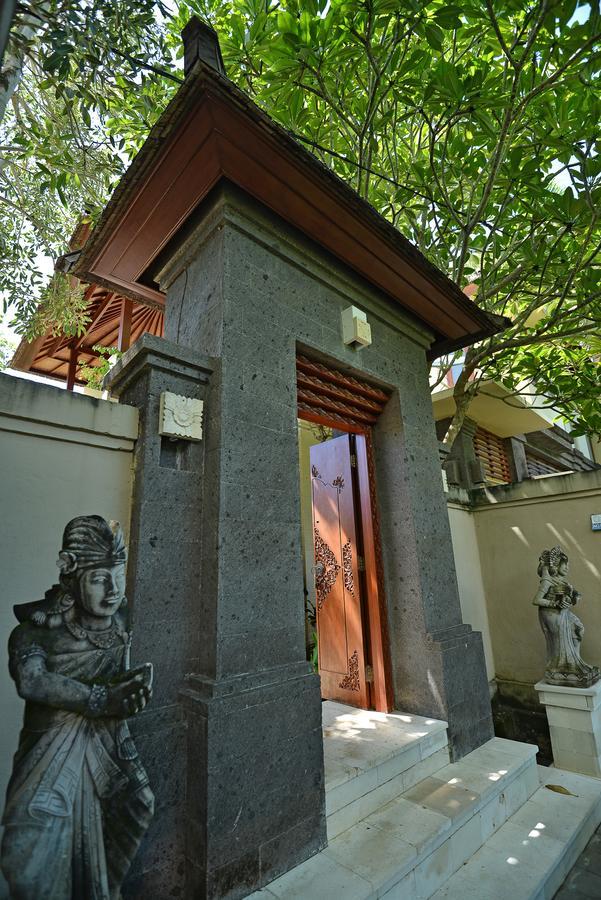 Lidwina By Nagisa Bali Villa Uluwatu (Bali)