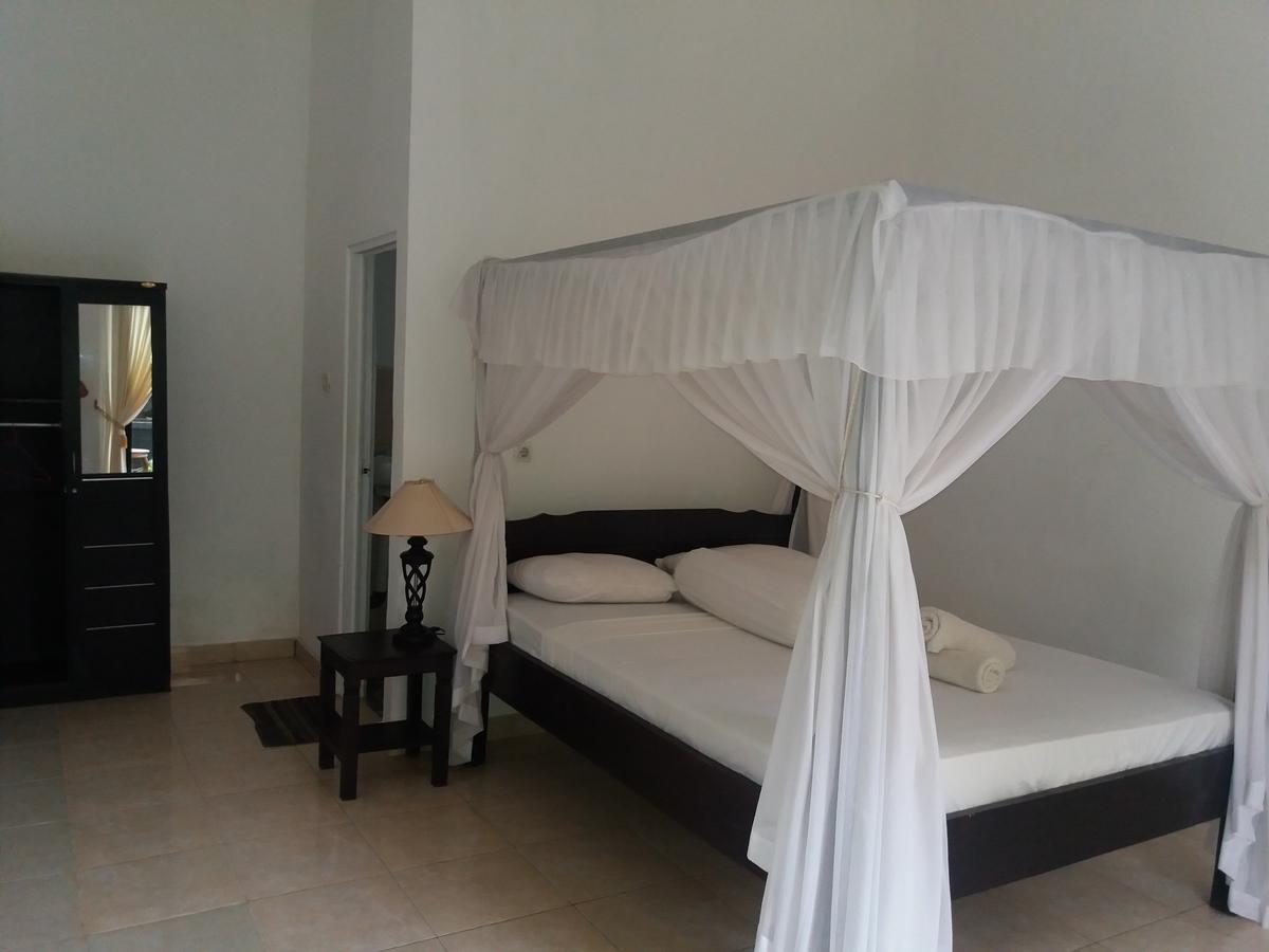 Guest house Warung Jemeluk & 2*
