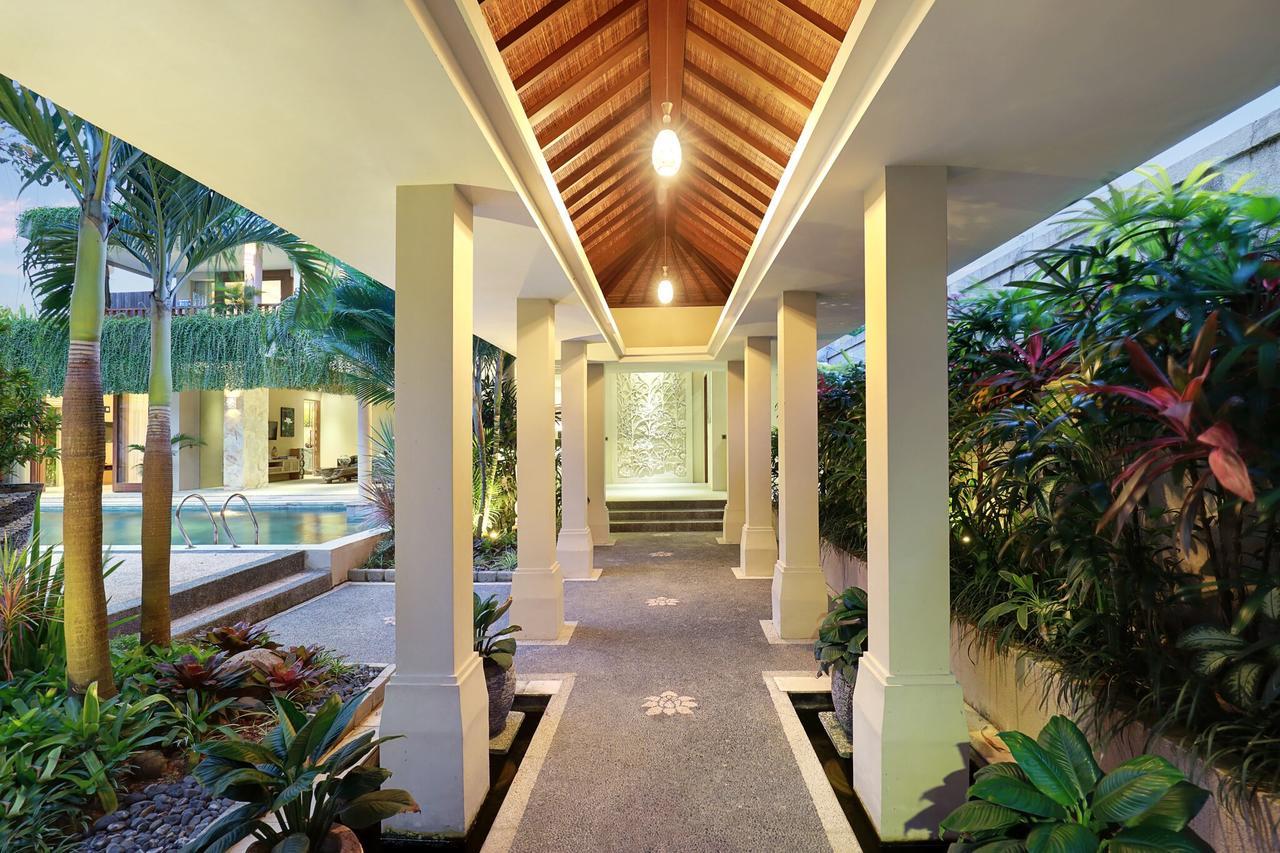 J Deluxe Villa