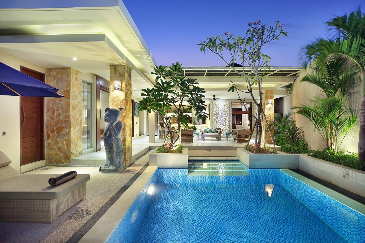 Villa J Deluxe