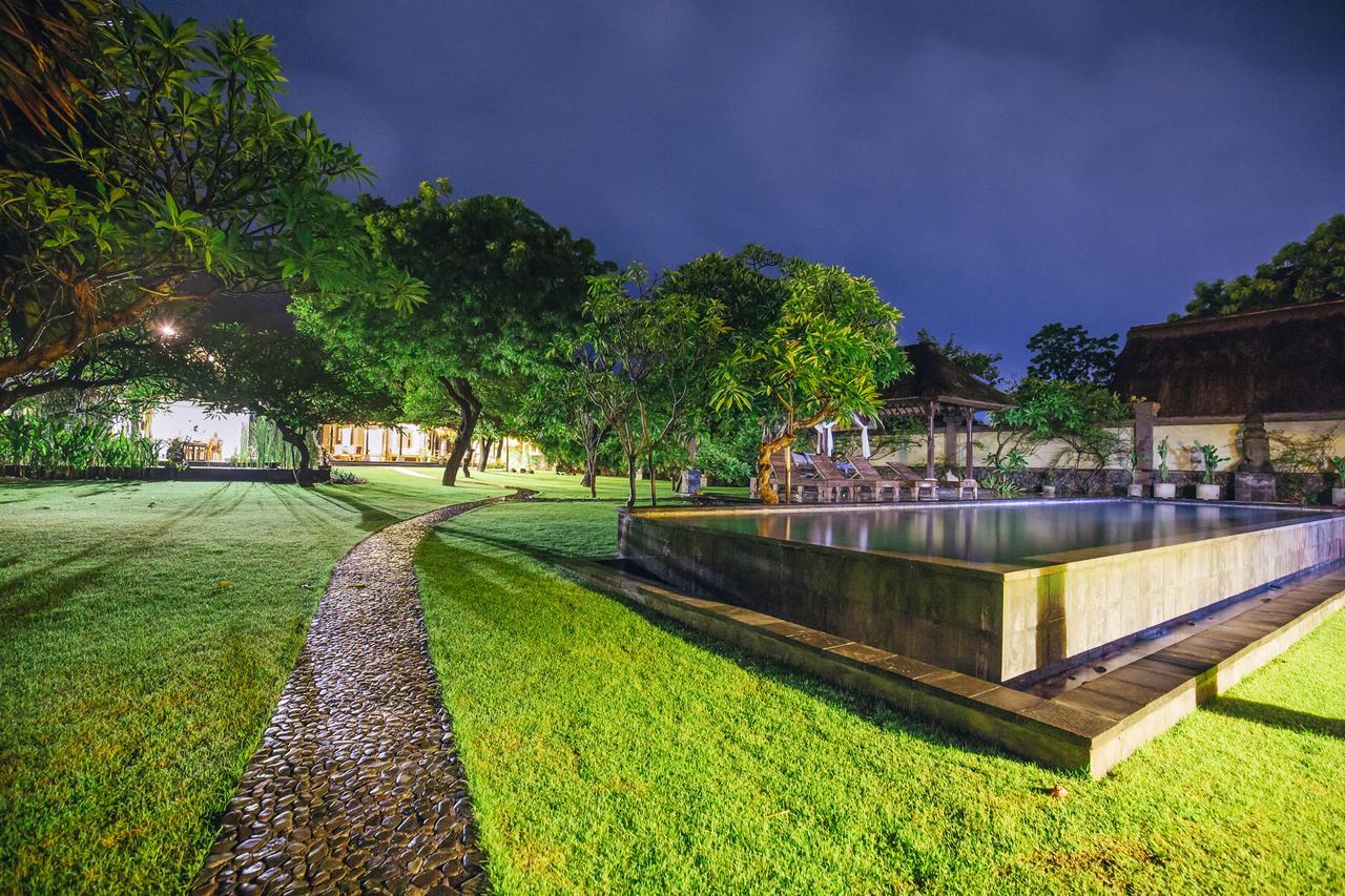 Semadhi Pemuteran (Bali)