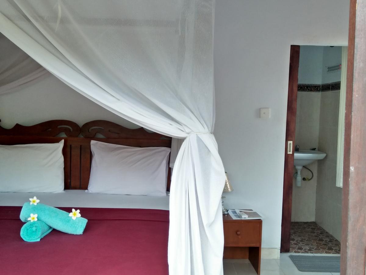 Tira Amed (Bali)
