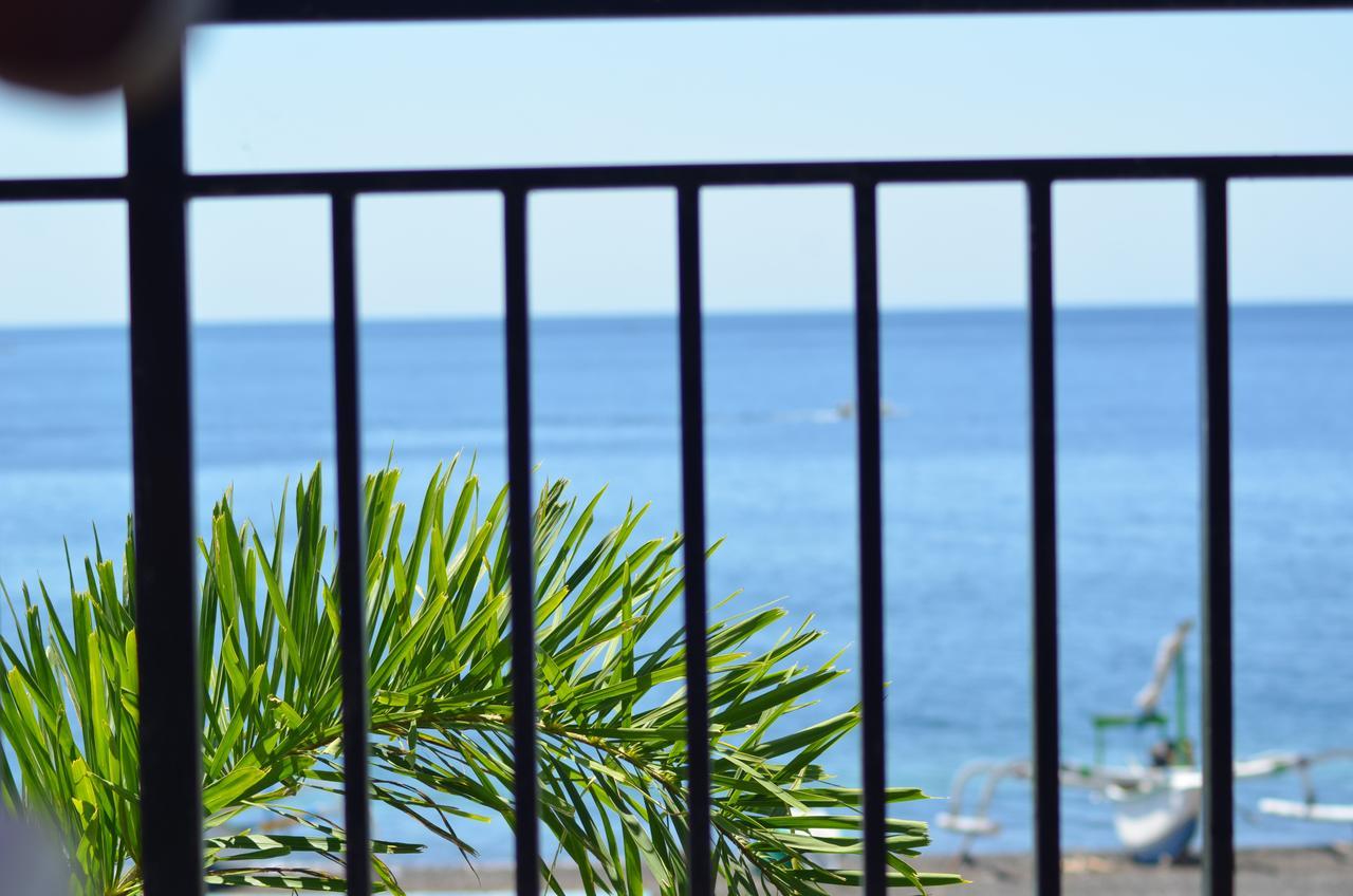 Rivera Beach Guest house *