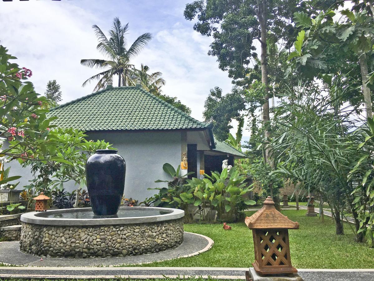 Wana Ukir Holiday park 3*