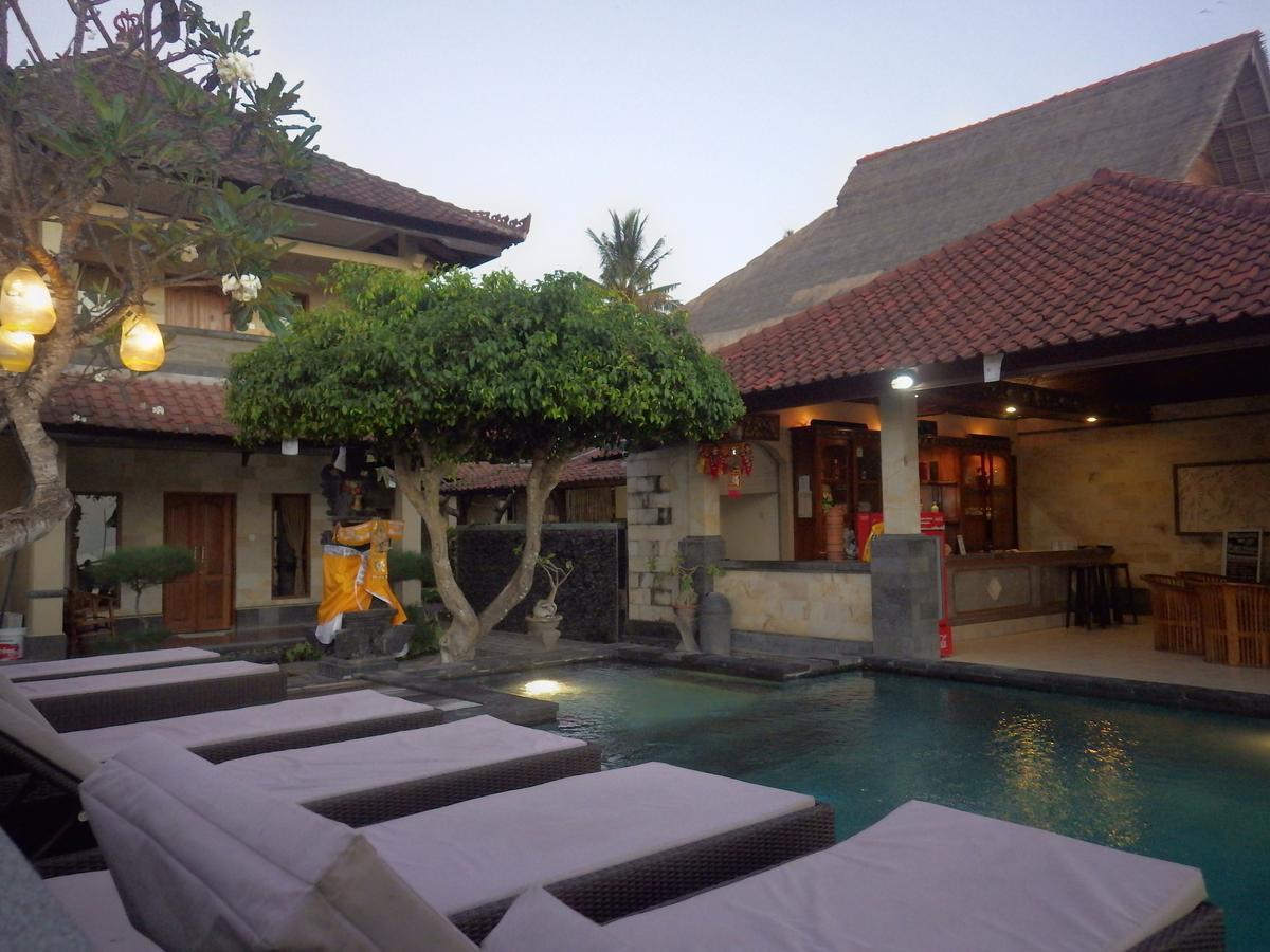 Puri Nusa Hotel 2*