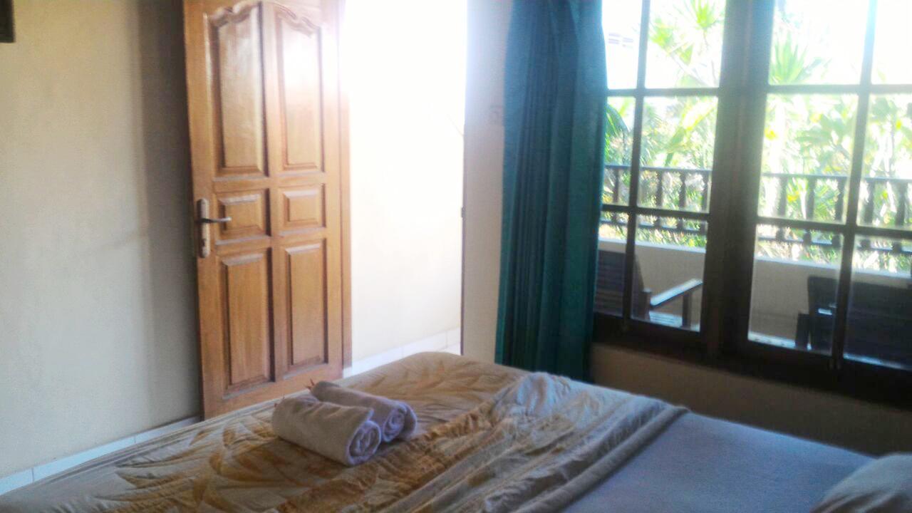 Adus Legian (Bali)