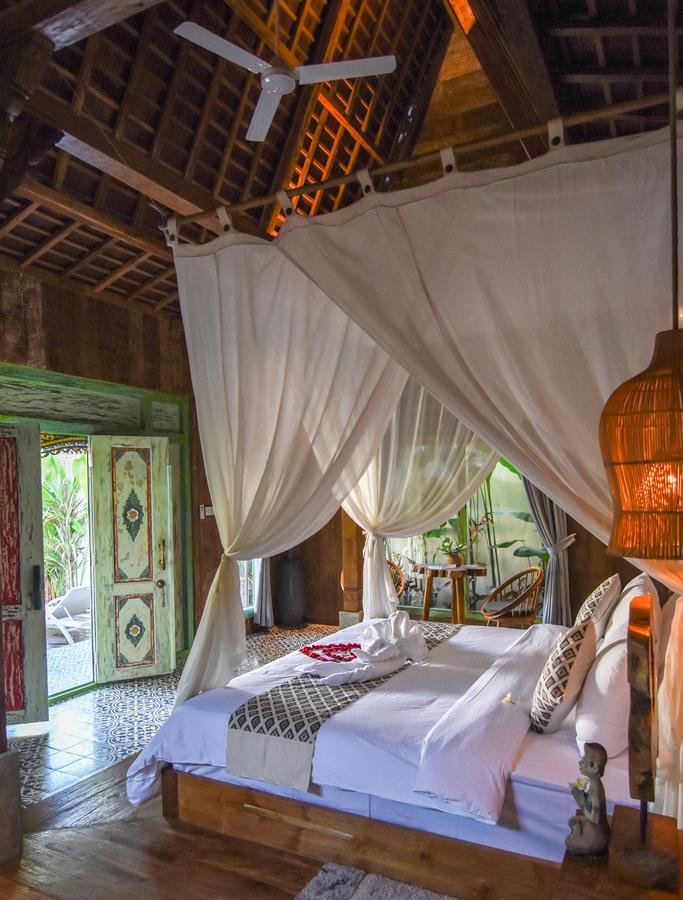 Kubu Kayu * Seminyak (Bali)