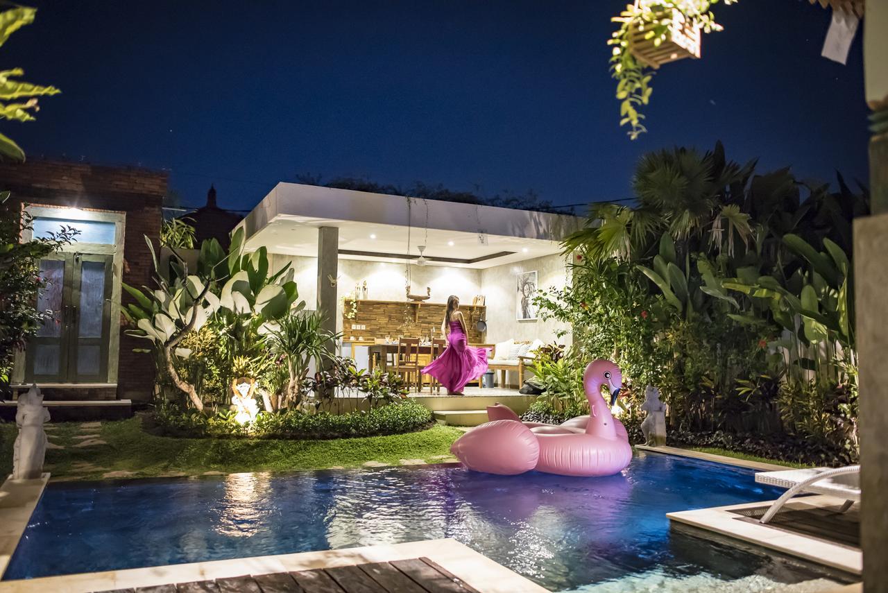 Kubu Kayu * Seminyak (Bali)