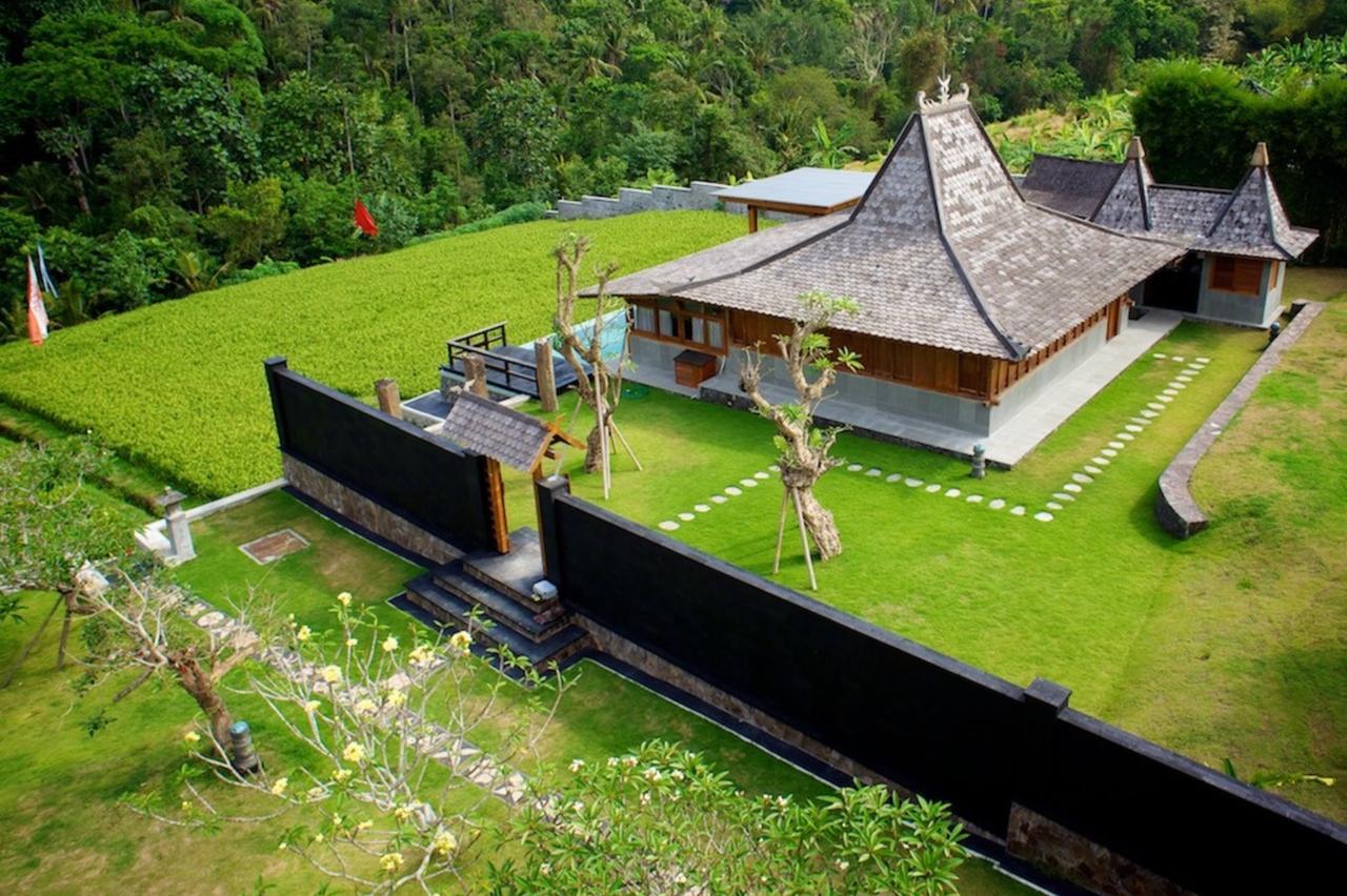Bali Luxury Boutique And 4* Tanah Lot (Bali)