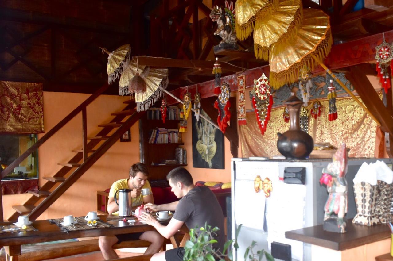 Guest house Manouria - Marcel