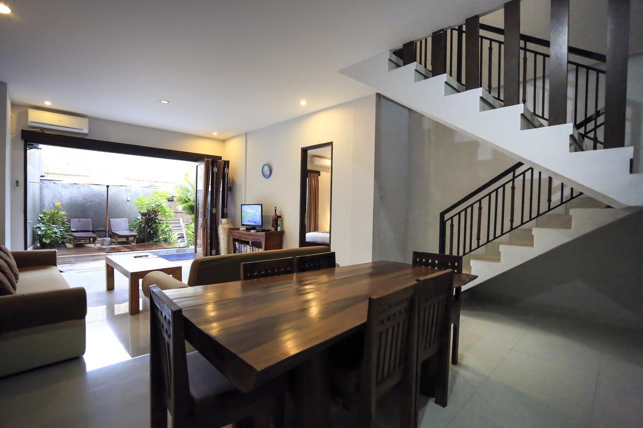 Nyoman Sanur (Bali)