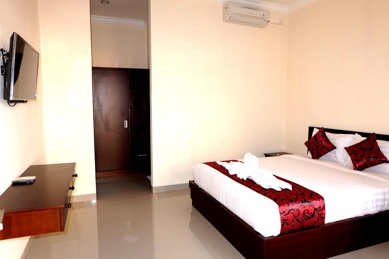 Tom's Pecatu Inn 3*