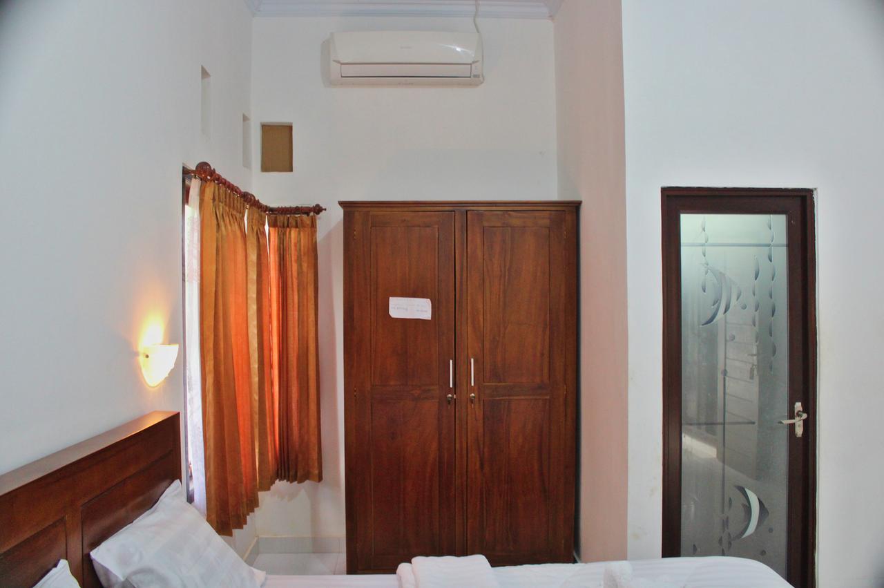 Guest house Nyuh Kadah *