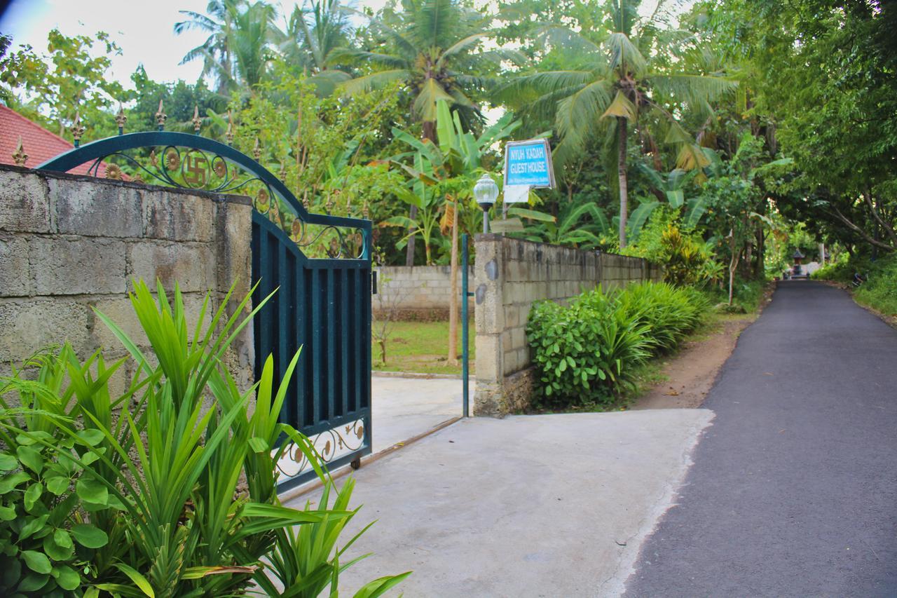 Guest house Nyuh Kadah *