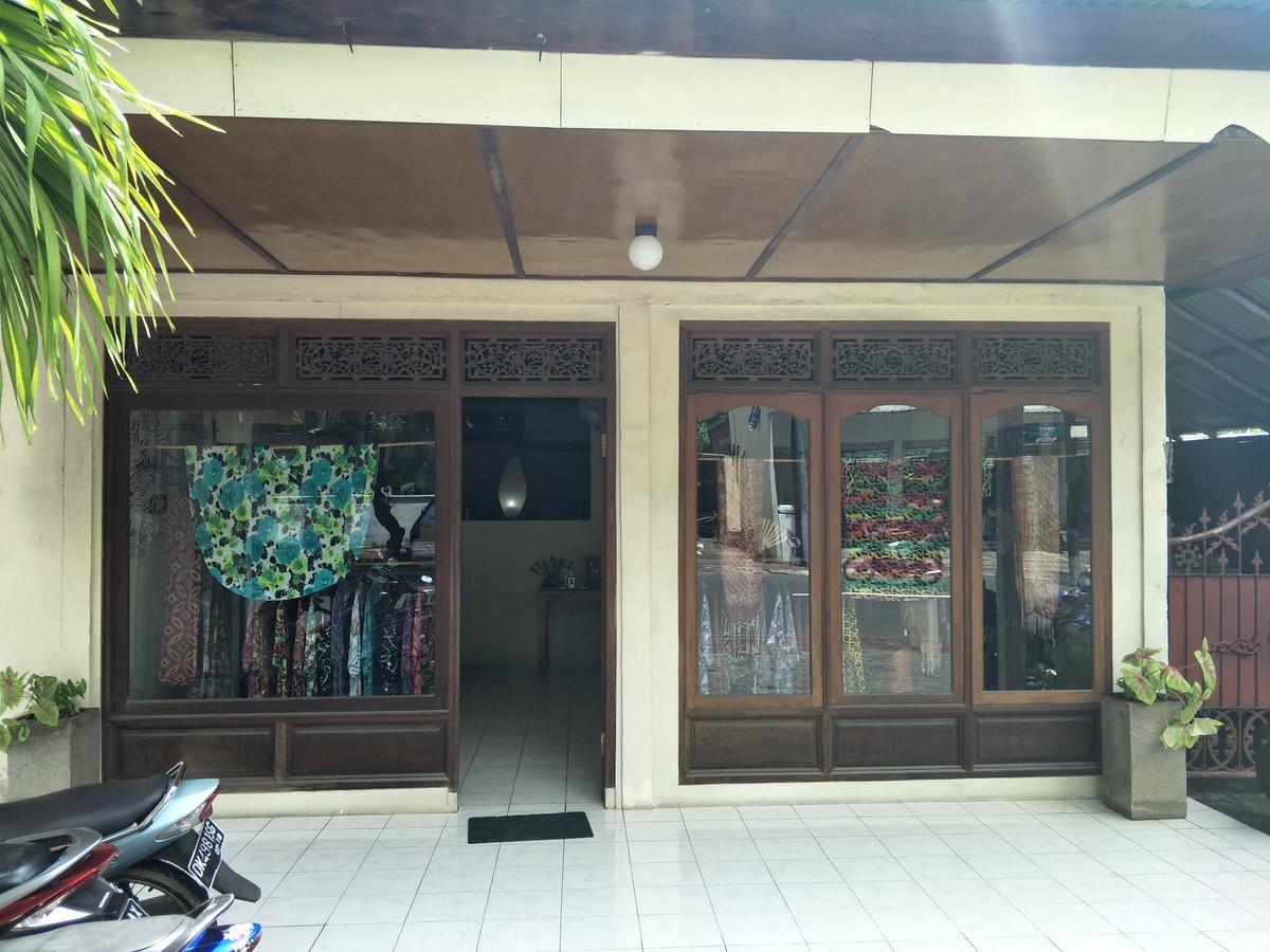 Hotel Temple Cafe & 2*