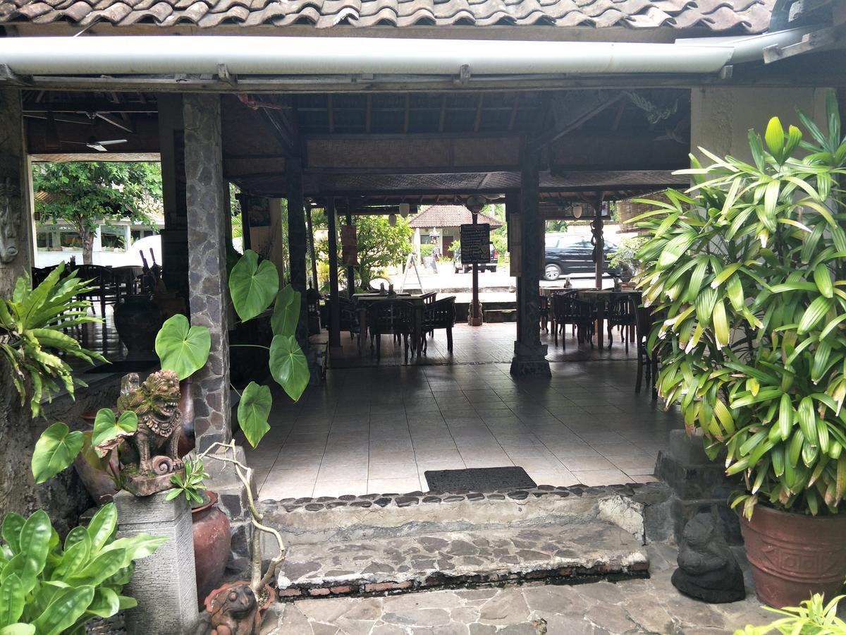 Temple Cafe &