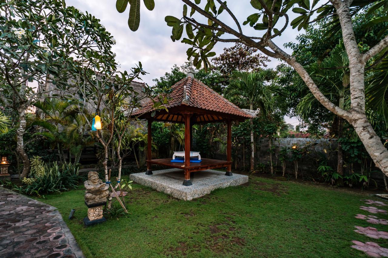 Bunda 7 Holiday park 2*