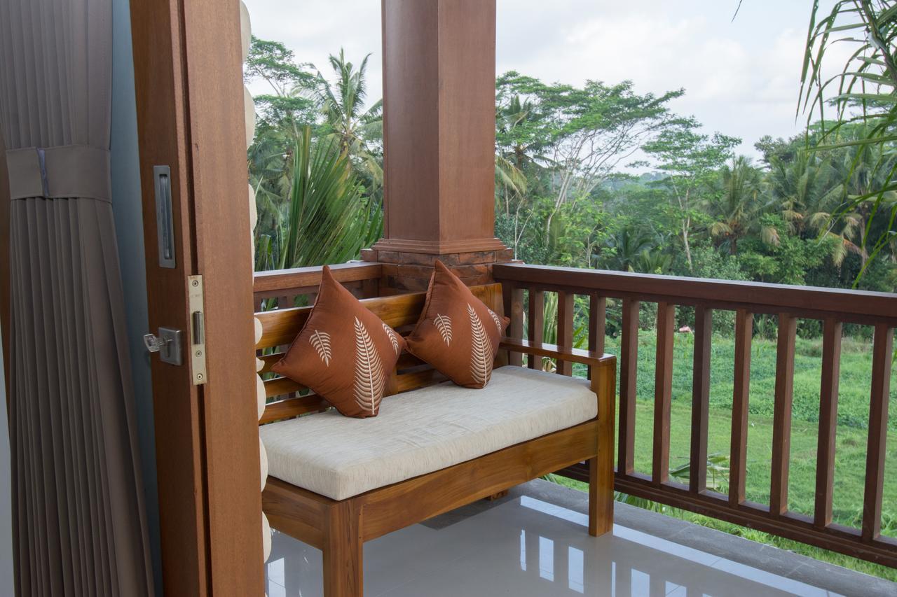 Cenik Lodge *