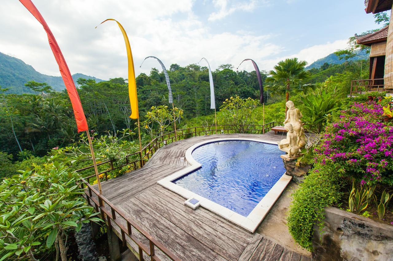 Villa Barong *