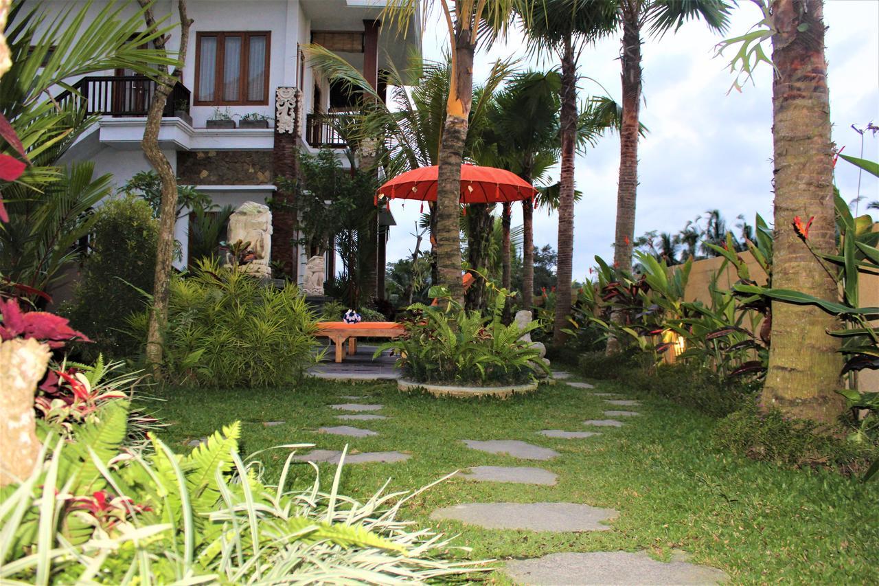 Cenik * Ubud (Bali)