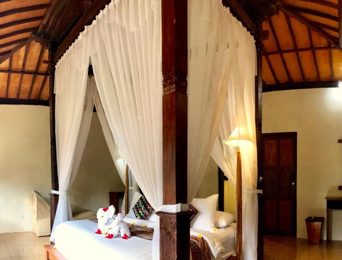 Kampoeng Joglo Abangan Inn