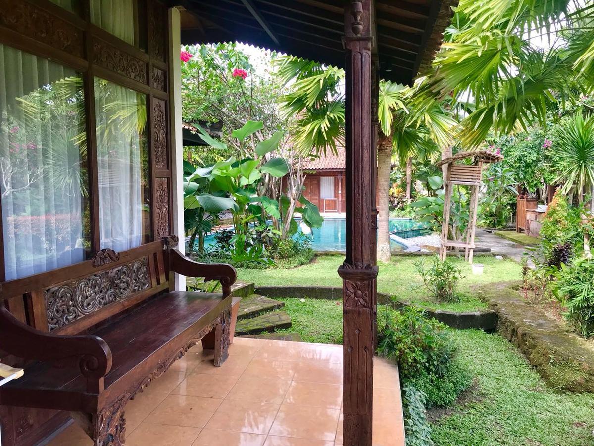 Kampoeng Joglo Abangan Inn