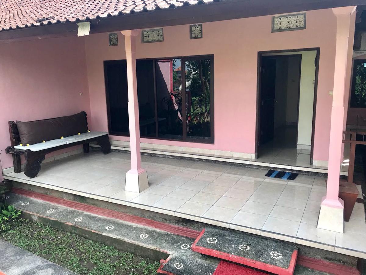 Kampoeng Joglo Abangan Inn