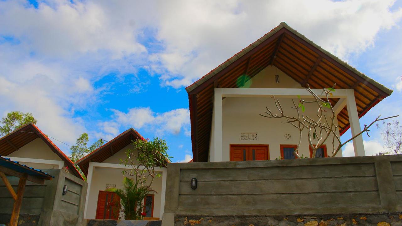 Wahyu Masari 2* Toyapakeh