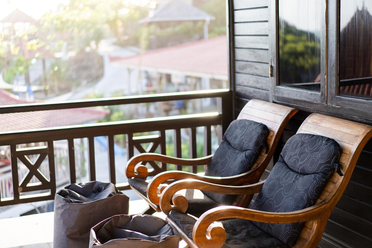 Island Cove Resort