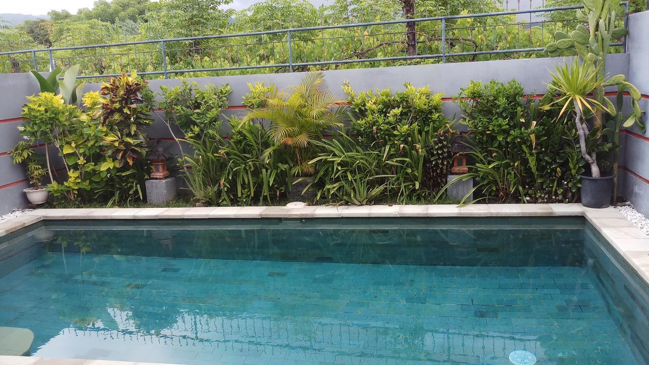 Dencarik Villa *