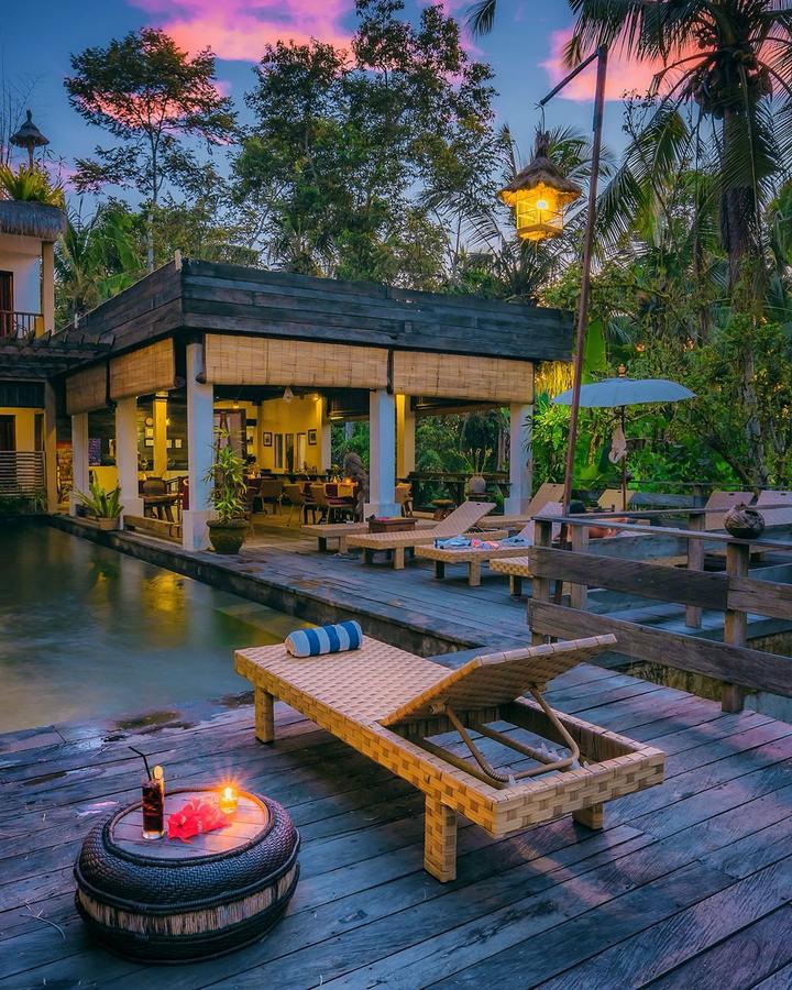 Alam Sembuwuk Holiday park 4*