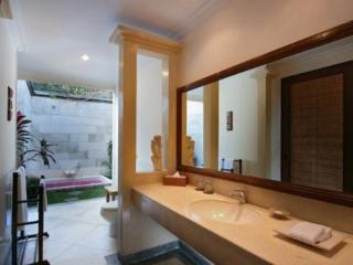 Kecapi Seminyak (Bali)