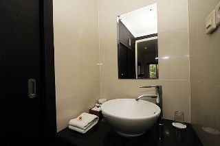 Aneka & Hotel Lovina (Bali)