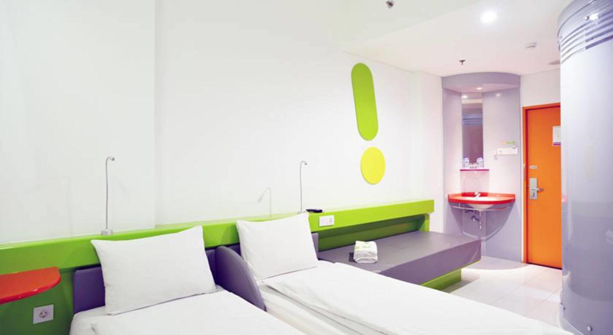 Hotel Urban Styles Hitz Kuta 2*