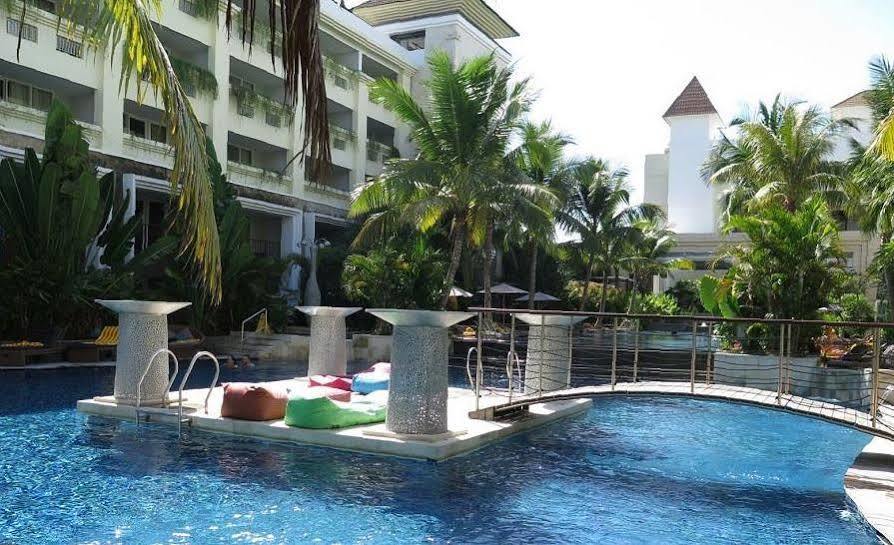 Resort Watu Jimbar Artotel